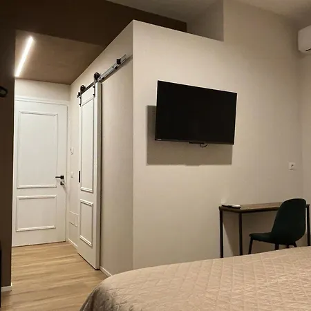 Eva Guest house
