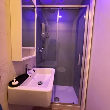 Eva Guest house *